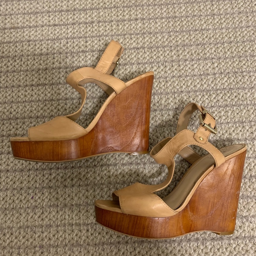 Nude Wedges - Vince Camino - Size 9